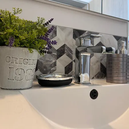 Apartamento Twin Five